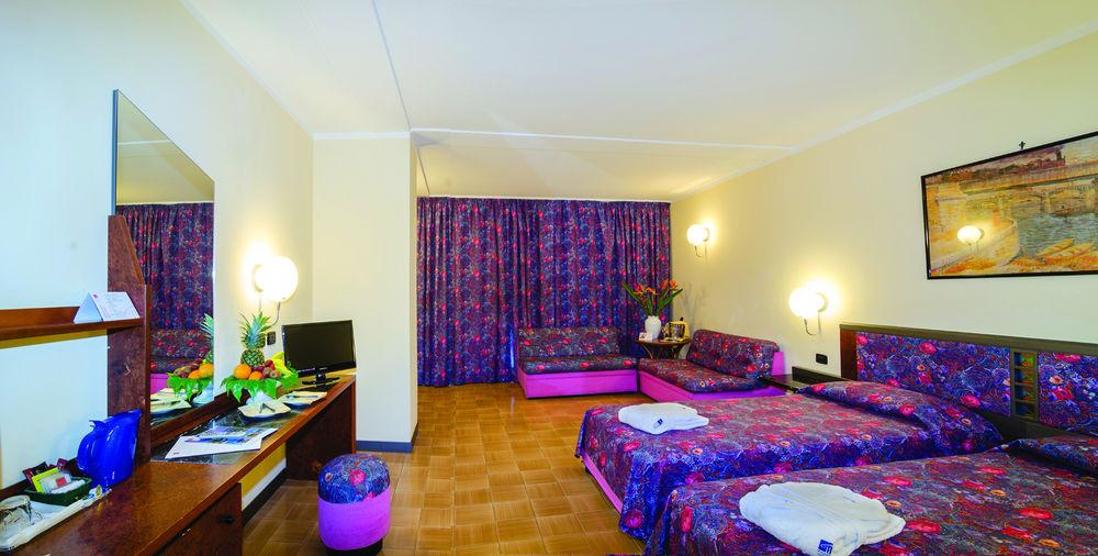 Hotel Le Terrazze Летоянні Екстер'єр фото