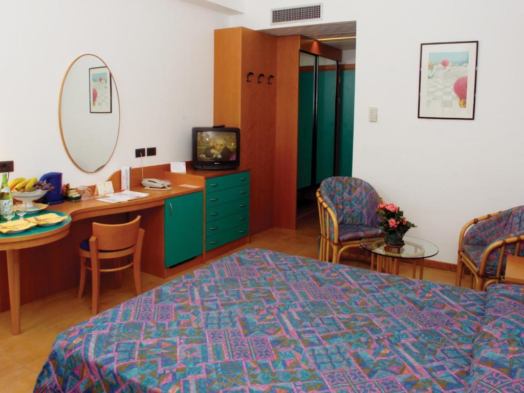 Hotel Le Terrazze Летоянні Номер фото