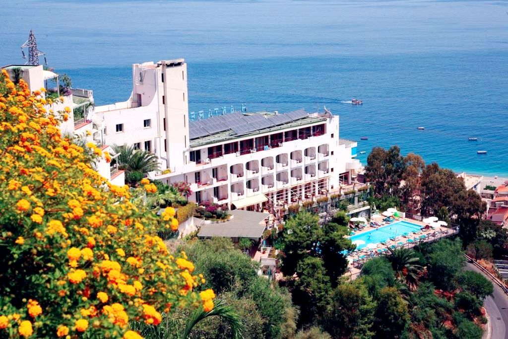 Hotel Le Terrazze Летоянні Екстер'єр фото