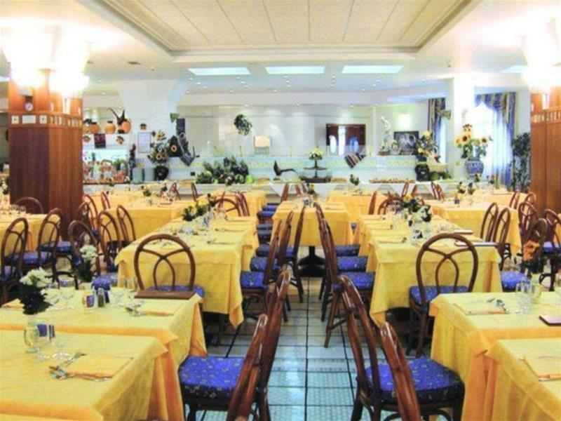 Hotel Le Terrazze Летоянні Екстер'єр фото